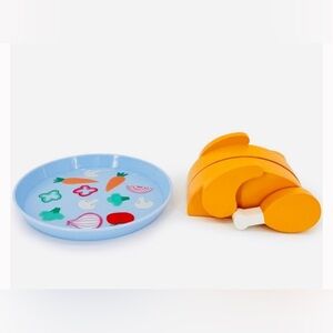 NEW!! Bullseye Playground Chicken Dinner Wood Food Play Set- (NWT)